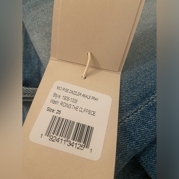 Mother Denim the mid rise dazzler ankle fray in riding the cliffside - Picture 16 of 16